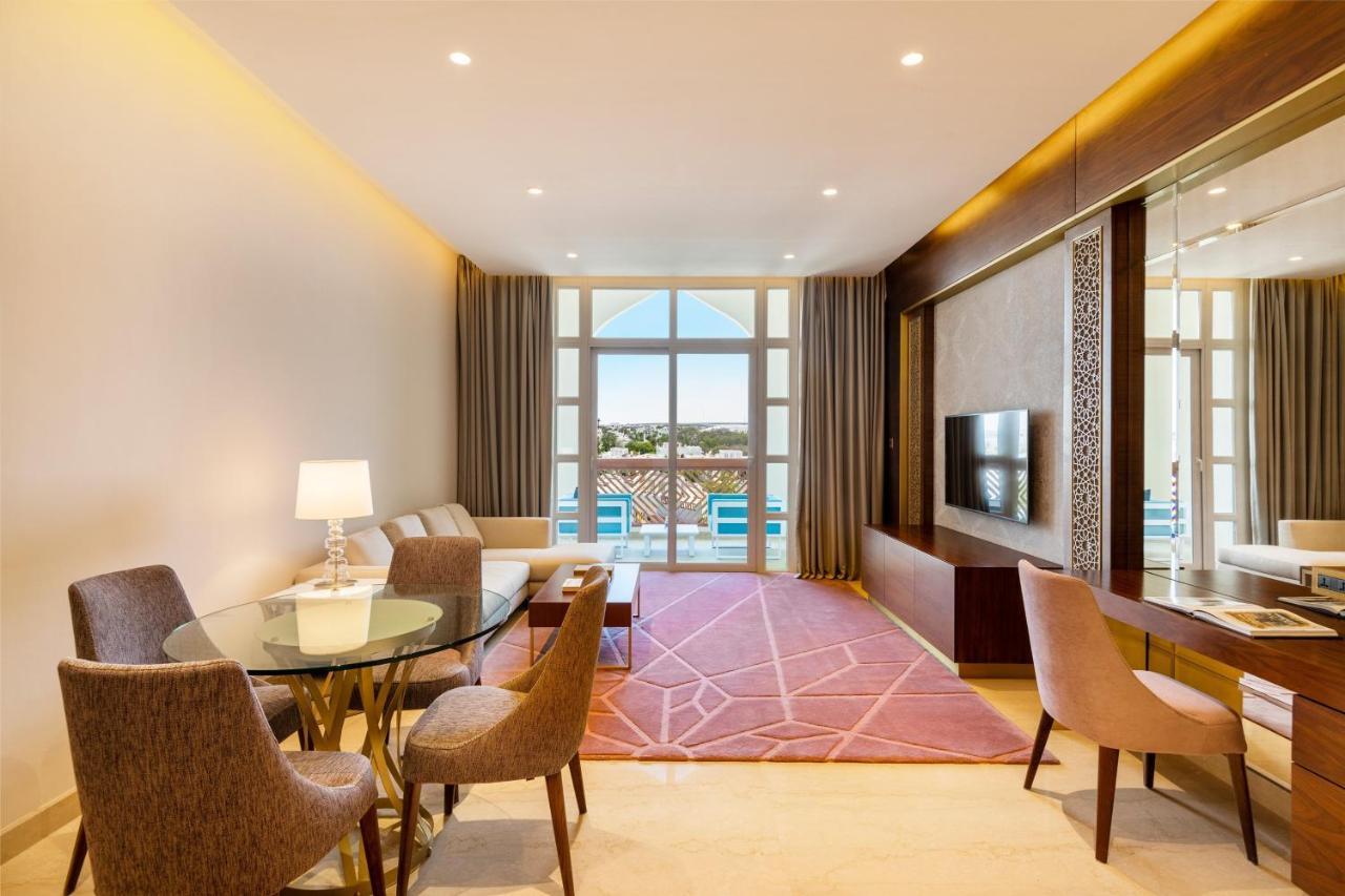 อัล เมสซิลา อะ ลักชัวรี คอลเลคชั่น รีสอร์ต แอนด์ สปา โดฮา Hotel ภายนอก รูปภาพ A suite at the hotel